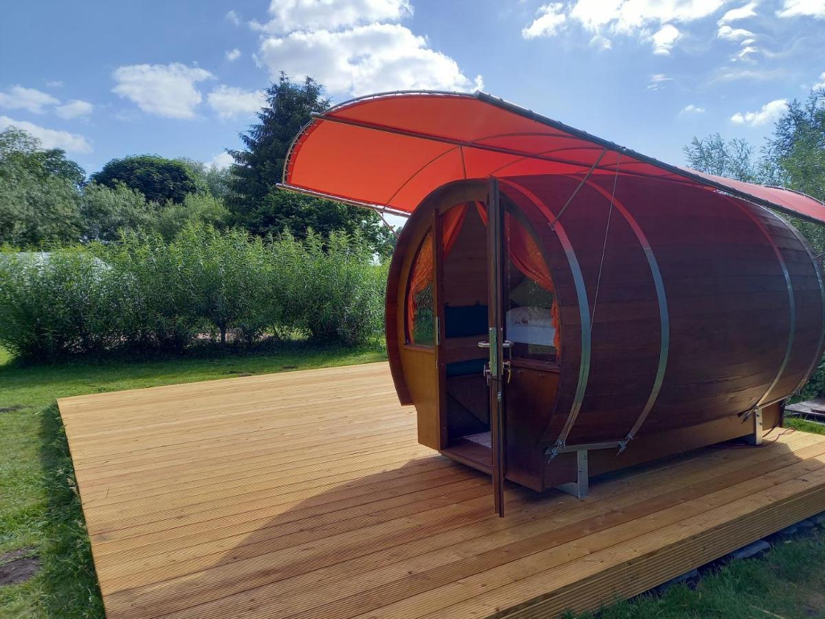 Wakenitz-Camp Hotell Groß Sarau Exteriör bild